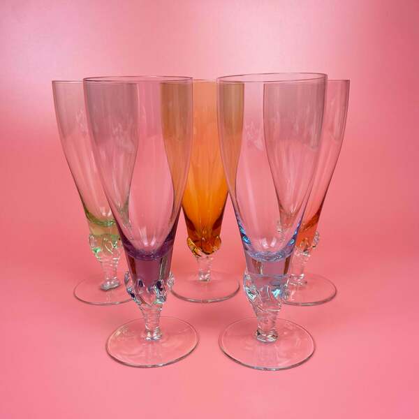 Mixed Coloured Prosecco Glasses With Twisted Claw Stem X 5 Vinterior