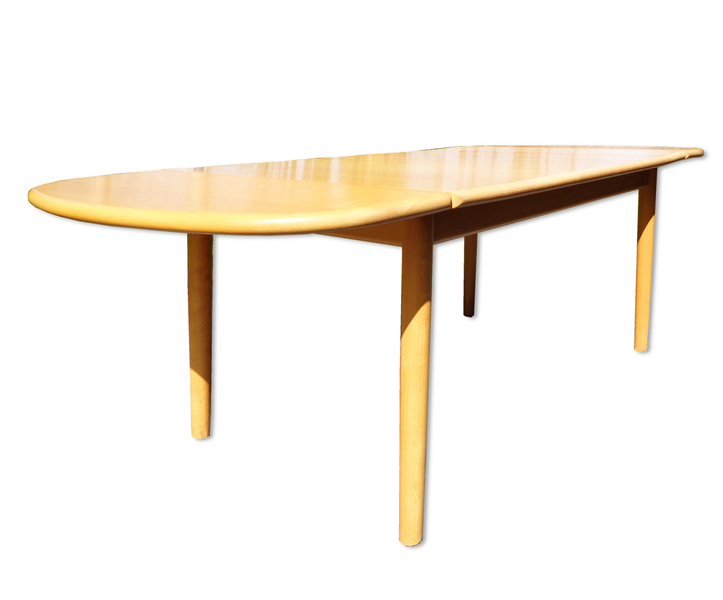 Hans J. Wegner: Coffee Table Of Solid Beech photo furniture