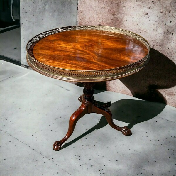 antique clawfoot coffee table