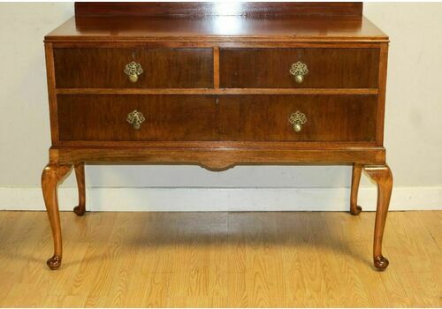Lovely Early 20th Century Mahogany Dressing Table Raised On Cabriole Legs