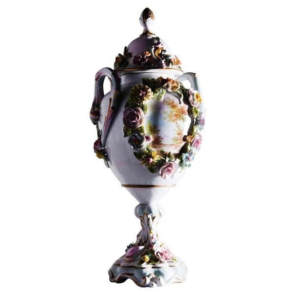 Capodimonte Porcelain Vase With Lid From The 20th Century Vinterior