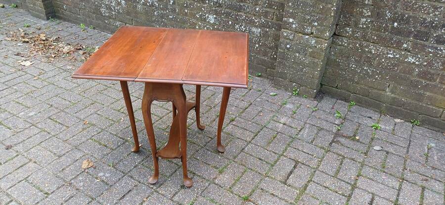 Vintage Mahogany Early 20th Century Sutherland Table Cabriole Legs Drop Leaf Extending Space Saver. photo furniture
