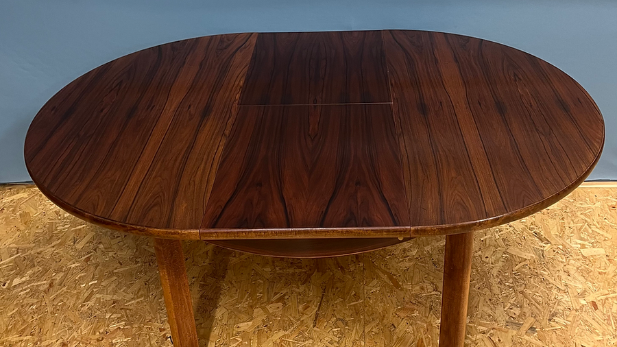 Mid Century Rosewood Extending Dining Table Vinterior