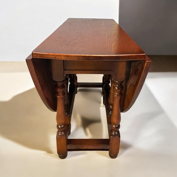 Vintage Old Charm Wood Brothers Oak Gate Leg Drop Leaf Dining