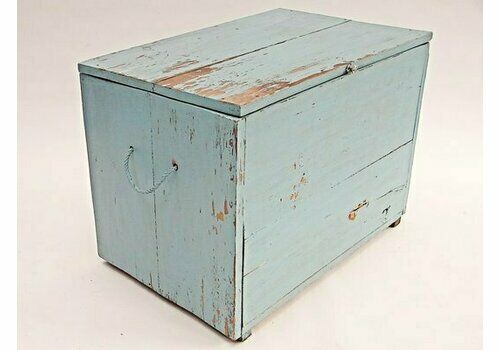 Blue Trunk In Softwood With Cord Handles