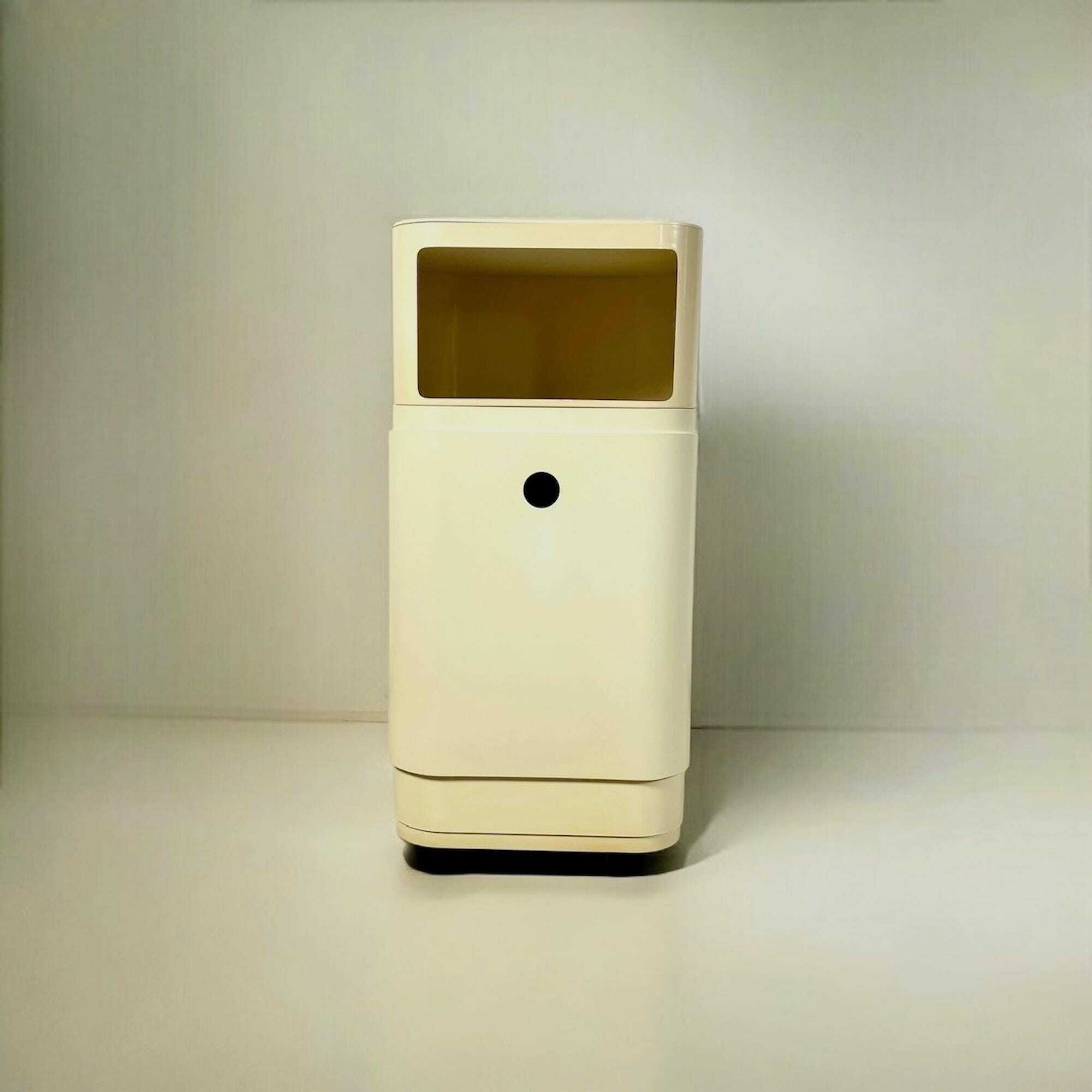 Iconic 1960s Kartell Componibili Units By Anna Castelli