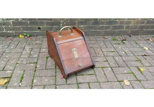 Beautiful Top Quality Vintage Antique Victorian Coal Scuttle Holder Bin Perfect For Kindling