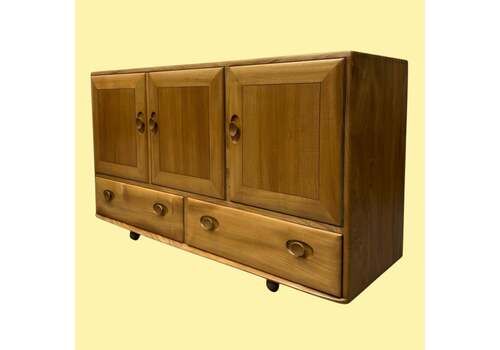 Sideboard 1970s Ercol Windsor Model 468