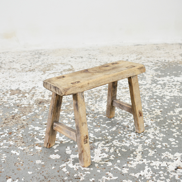 Mini Antique Rustic Elm Stool – Am photo furniture