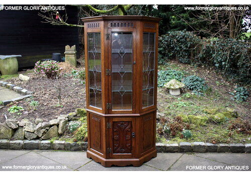 A Wood Brothers Old Charm Carved Light Oak Canted Display Cabinet / Dresser