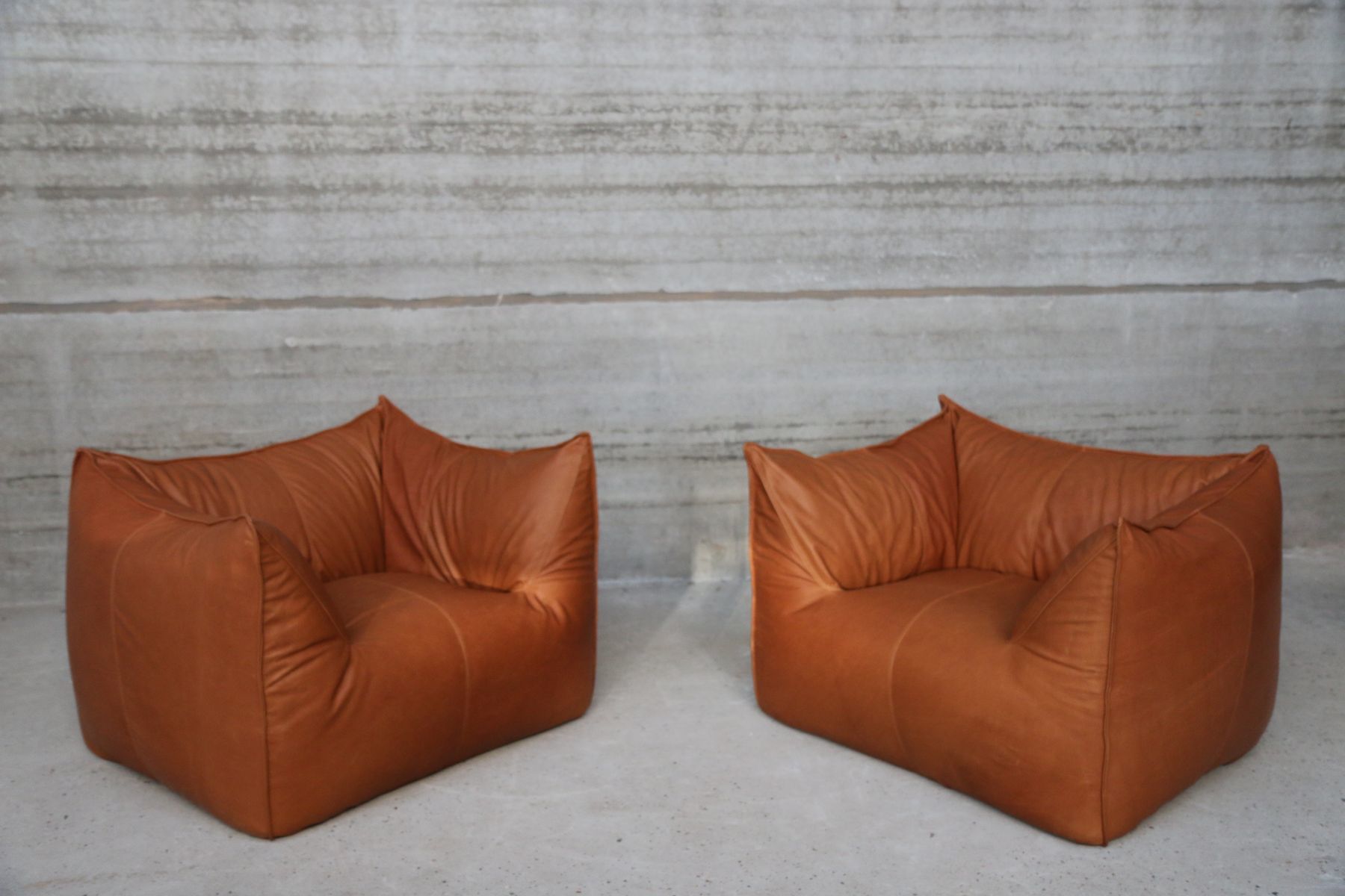 Vintage Bambole Leather Lounge Chairs By Mario Bellini For B B Italia Set Of 2