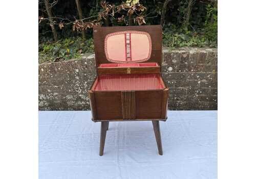 Vintage Sewing Box, Wooden Vintage Work Box, Made By Morco In The 1940s 50s, Pink And Velvet Satin Lining; Labelled.