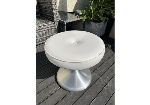 Mid Century Scandi Style 60