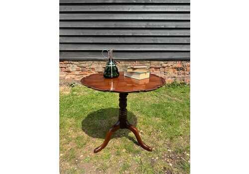 Antique Occasional Side Table Mahogany / Tilt Top Lamp Table