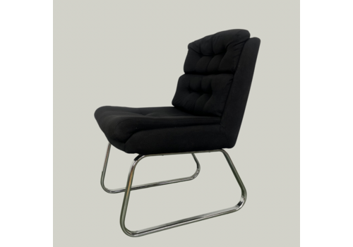 Mid Century Lounge Chair In Black