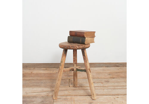 Antique Rustic Round Top Stool – O