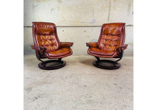 Vintage Pair Of Ekornes Cognac Leather Reclining Armchairs – Swivel Base #A669