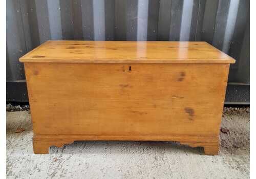Antique Pine Blanket Box.