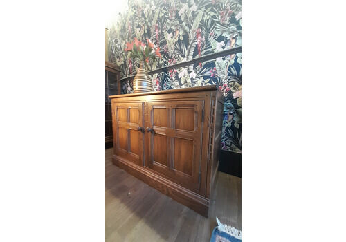 Ercol Golden Dawn Small Sideboard In Excellent Condition