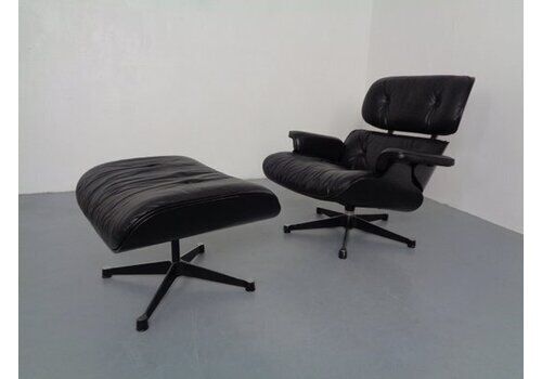 Lounge Chair And Ottoman By Charles And Ray Eames For Herman Miller, 1980s, Set Of 2
