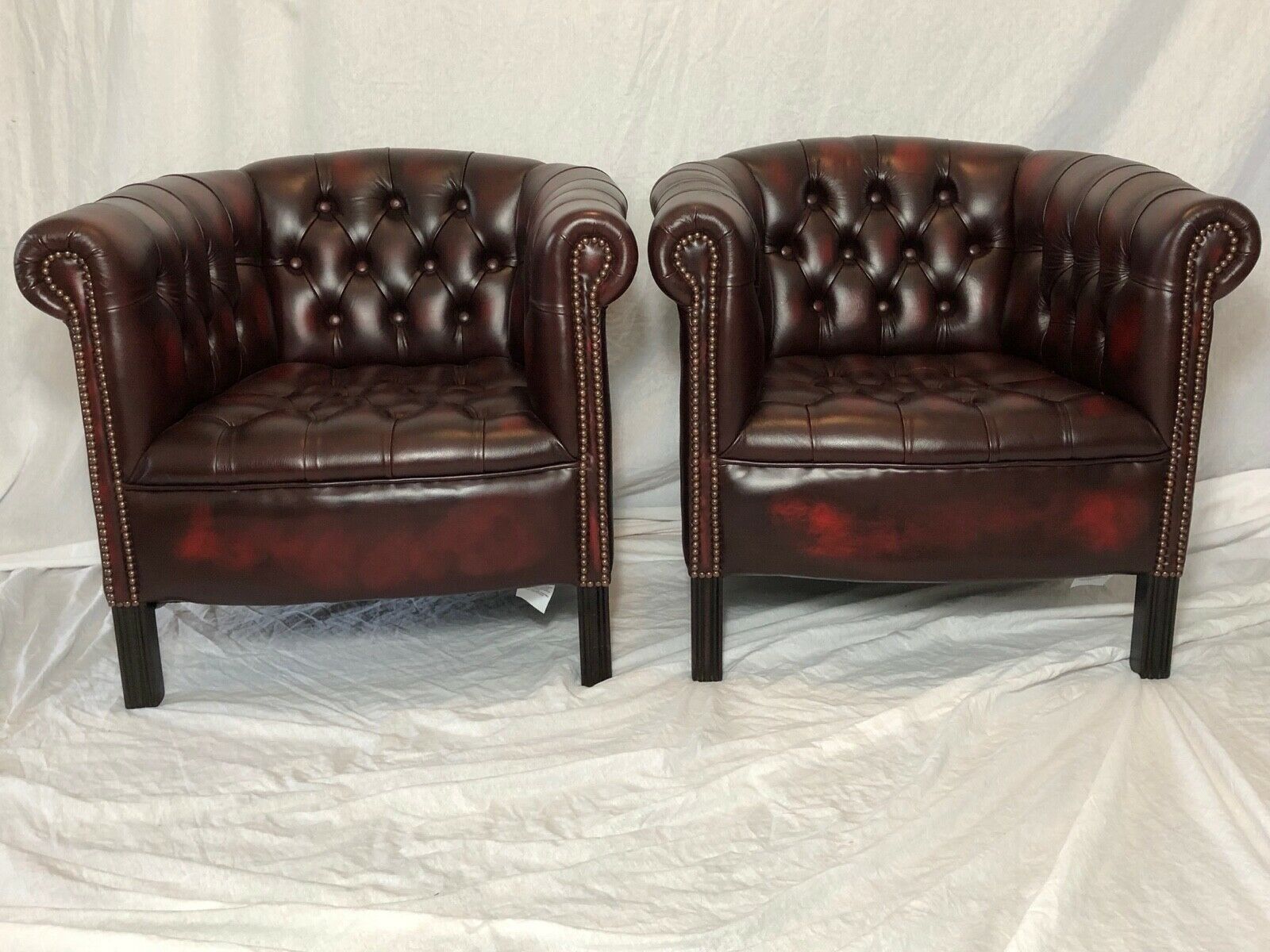 Pair Leather Chesterfield Winchester Style Tub Club Buttoned Chairs