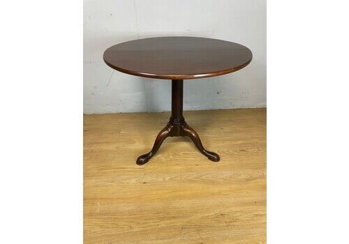 Georgian Mahogany Tripod Table With Gun Barrel Stem Circa 1790