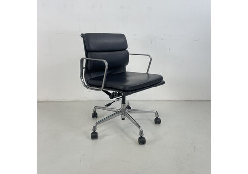 Eames Vitra Black Leather Soft Pad Group Chair