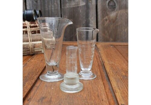 Antique Victorian Apothecary Hand Etched Measuring Flask Jug Stopper Set Of 3
