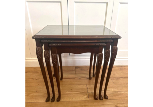Antique Style Carved Nest Of 3 Occasional Tables Side Tables On Cabriole Legs
