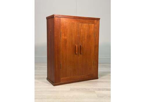 Small Cotswold Oak Cupboard C1930