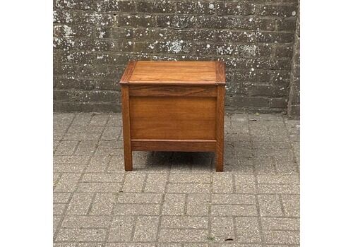 Vintage 1940s Oak Wooden Storage Box – Signed & Dated 1947   Early Mid Century Design, Lovely Simple Lines, Toy Box, Vintage Storage Box