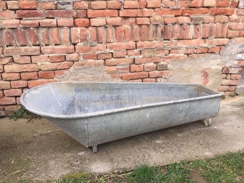 Old Galvanised Metal Bath Tub, Farm Water Container Vinterior