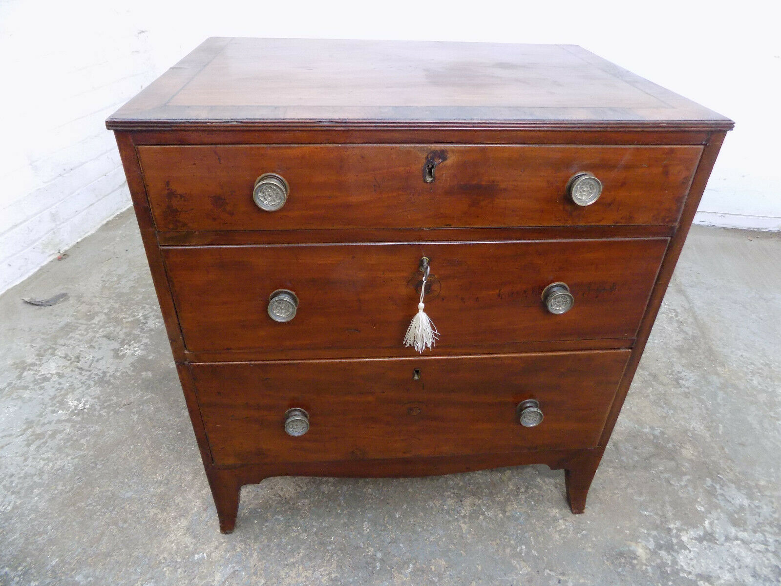 Antique Georgian Small Mahogany Chest Of Drawers Splayed Legs
