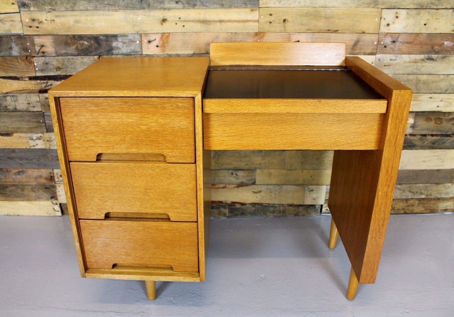 Stag c range dressing table clearance