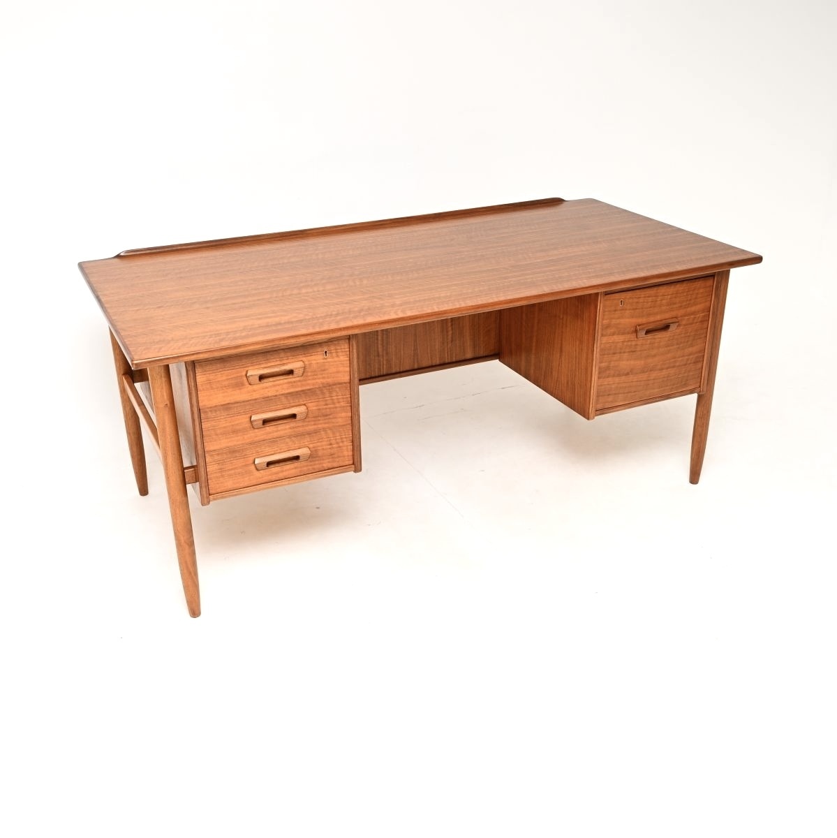 Vintage Swedish Walnut Desk By Goran Strand For Lelangs
