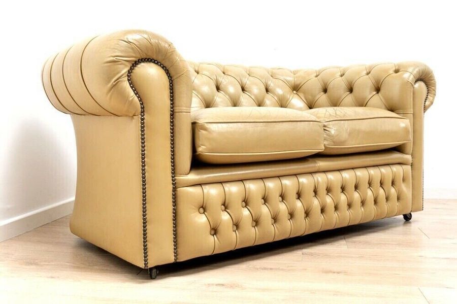 Stunning Vintage Mustard Leather Buttoned Chesterfield 2 Seater Sofa