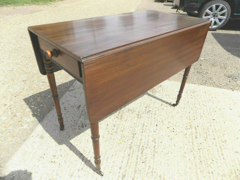 Antique Victorian Mahogany Pembroke Table Drop Side Extending