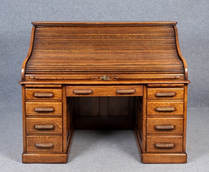 Superior Quality Oak Roll Top Desk
