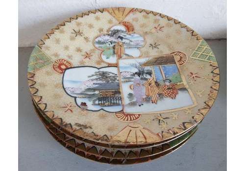 6 Stunning Japanese Geisha Girls Side Plates, Porcelain With Red Gold Mark Hand Painted