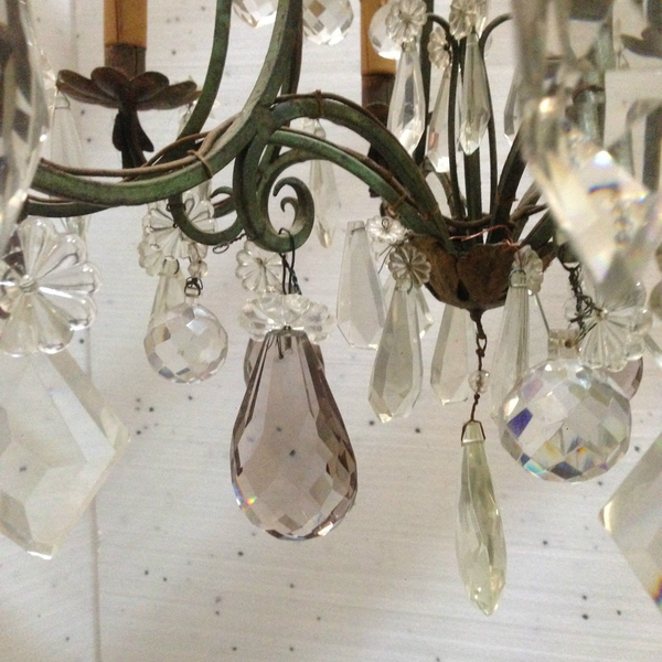 Chandelier Louis XV Has Tassels photo furniture