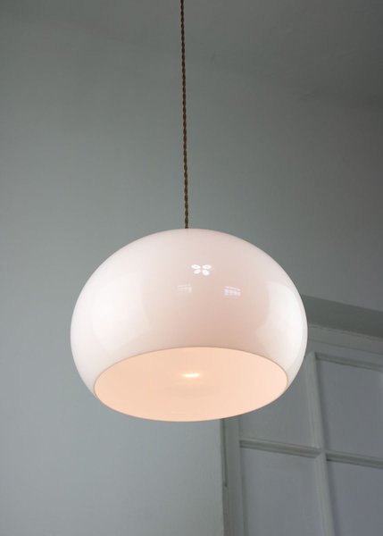 Space Age Pendant Lamp From Guzzini photo 750.0
