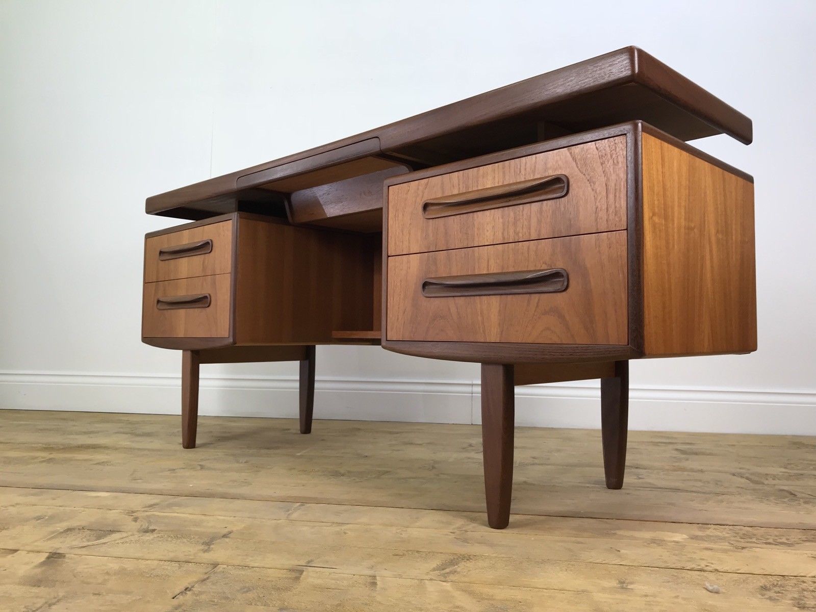 Cool Vintage G Plan Desk Retro Fresco Floating Office Dressing Table