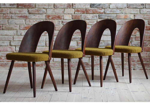 Set Of 4 Midcentury Dining Chairs By Antonin šuman In Honey Olive Boucle By Kvadrat