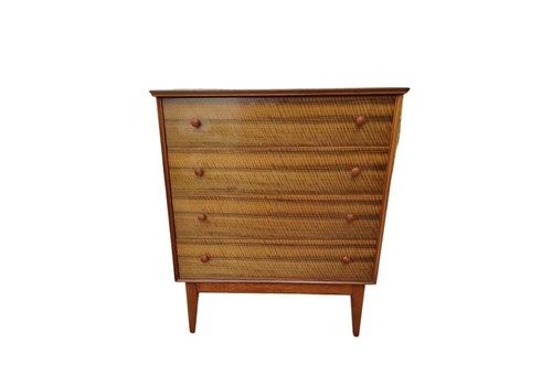 Stylish Mid Century Alfred Cox Walnut Chest Of Drawers