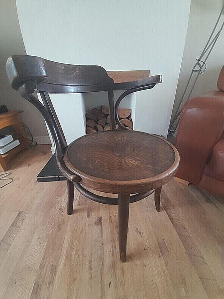 Original Mundus J&J Kohn Antique Bentwood Armchair | J&J Kohn