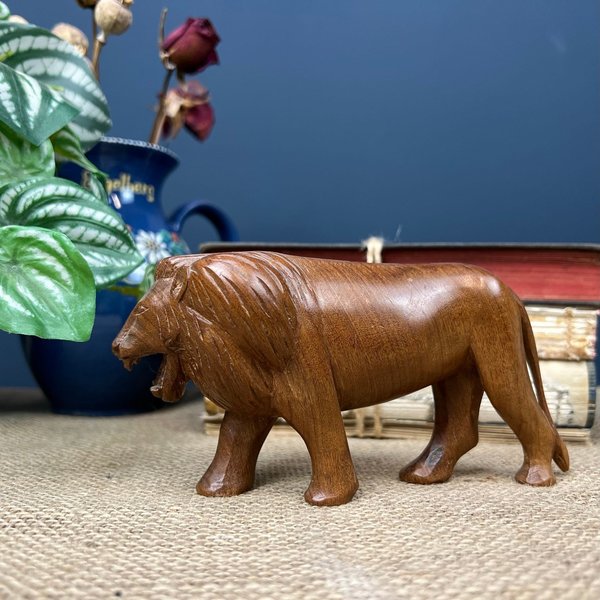 Mid Century Carved Teak Lion Figure Vinterior
