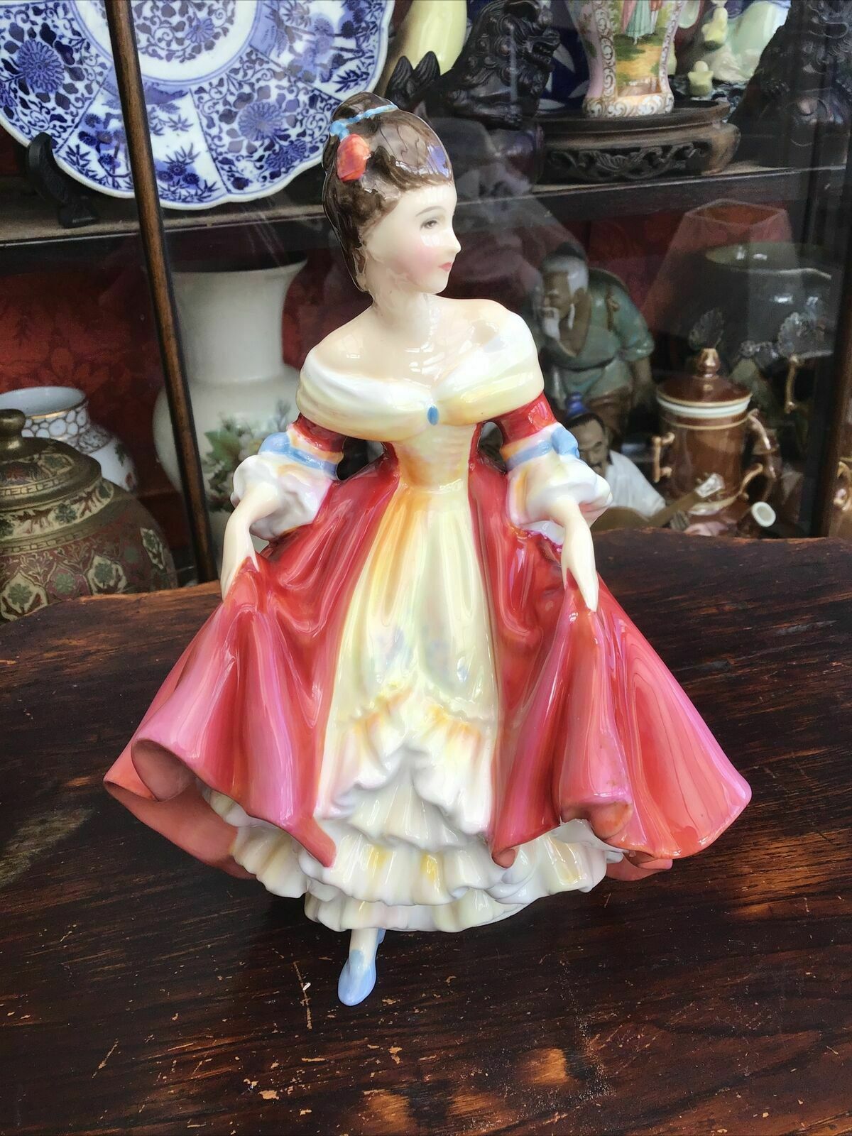 1957 Royal Doulton Figurine Hn2229 Southern Belle 8 Tall | Royal