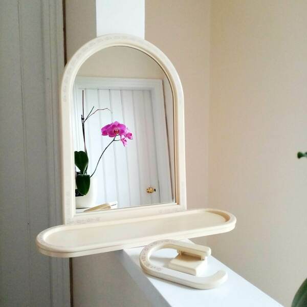 60's Vintage Bathroom Set Ivory / Pale Yellow Floral Bathroom Mirror W